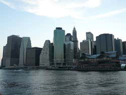 Attraversare New York con la barca